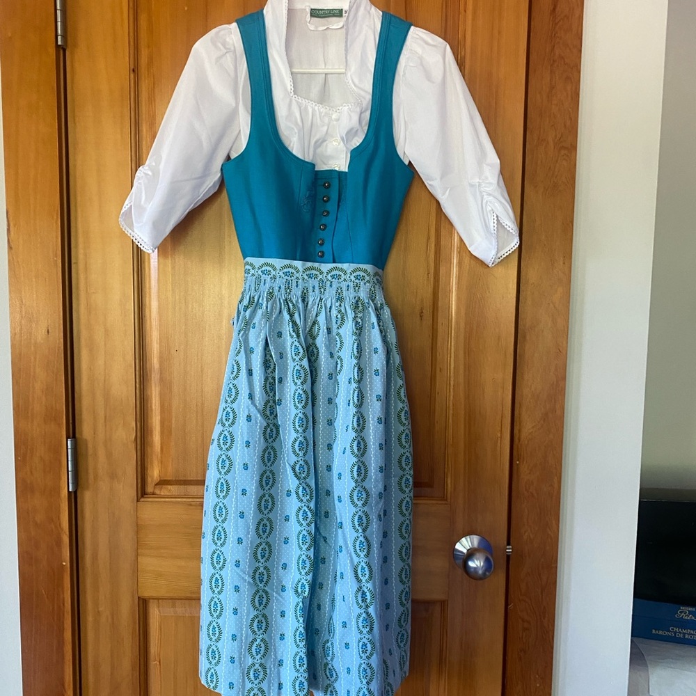 Hammerschmid dirndl dress, apron, blouse from Bavaria NWT